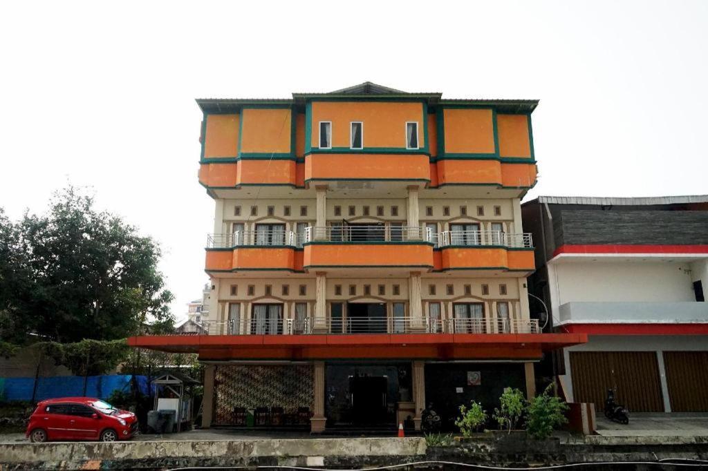 Hotel Golden Vella Pangkal Pinang Exterior photo