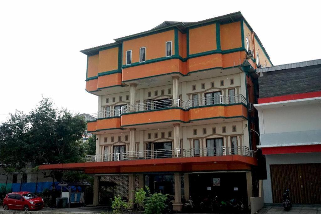 Hotel Golden Vella Pangkal Pinang Exterior photo